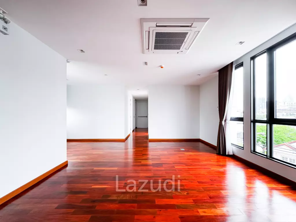 8 Bedroom 11 Bathroom 1200 Sq.m YENSABAIDEE RESIDENCE