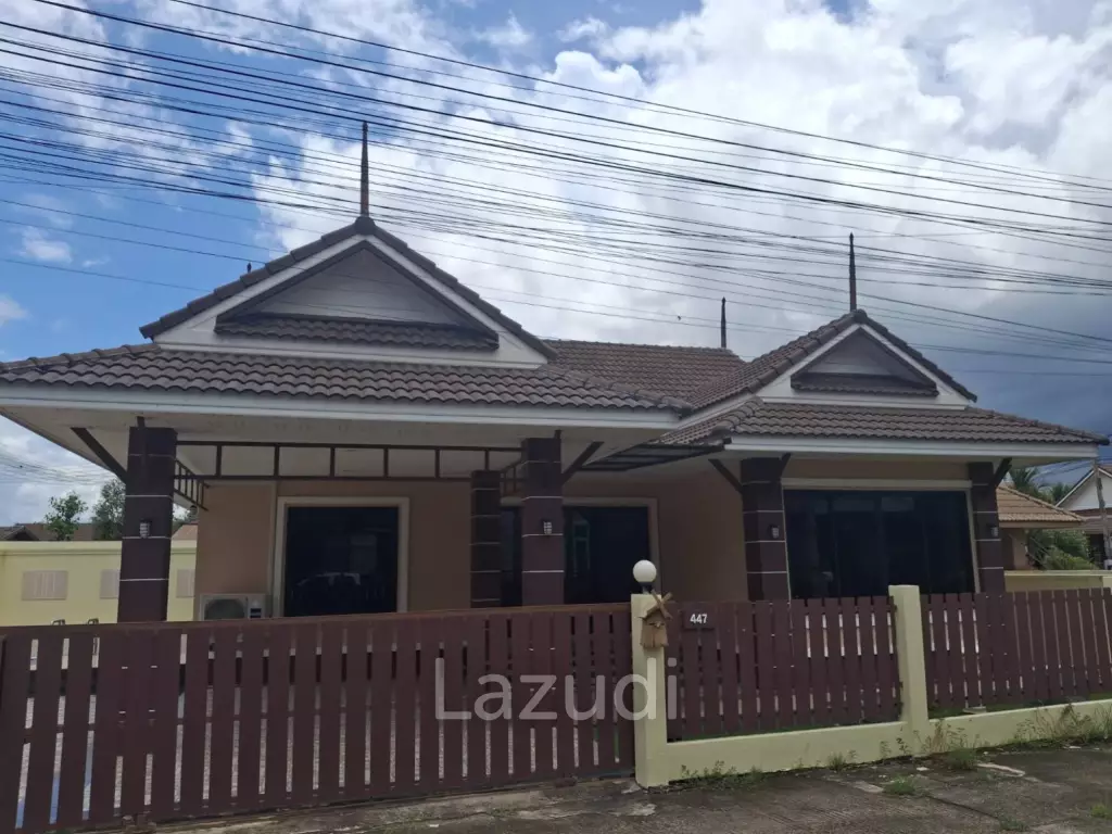 3 Bedrooms House With Swimming Pool Near to the Airport
