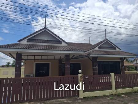 3 Bedrooms House With Swimming Pool Near to the Airport