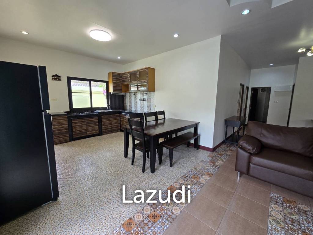 3 Bedrooms House With Swimming Pool Near to the Airport