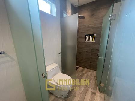 Orchid Paradise Homes: Современная вилла с бассейном