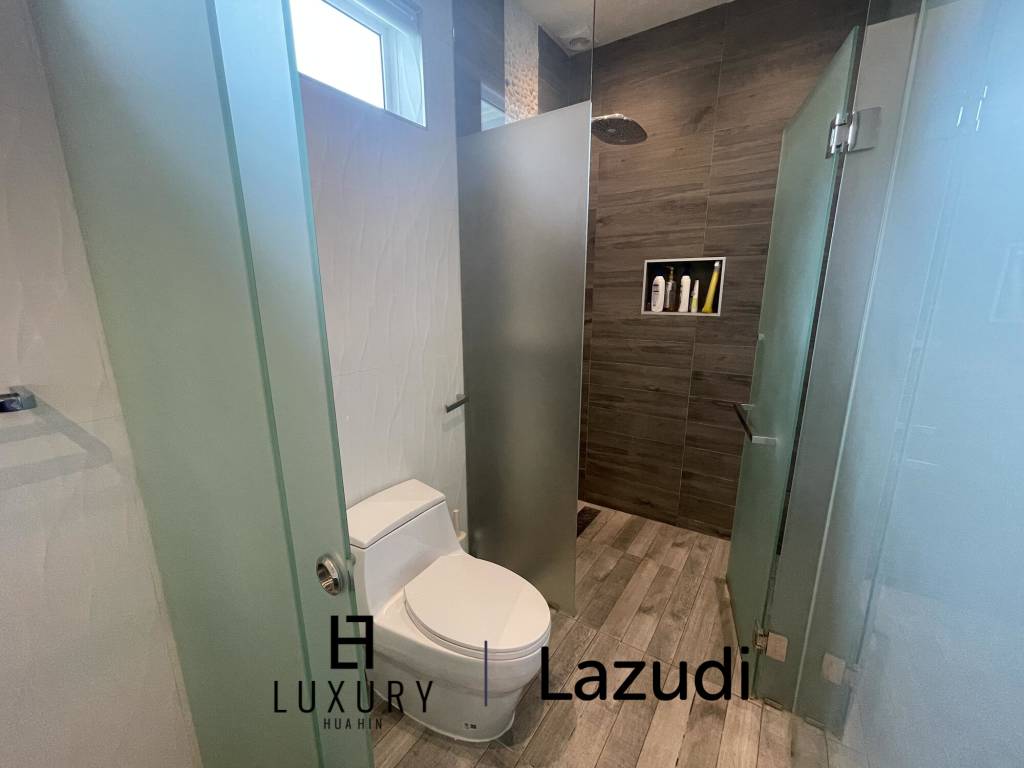 Orchid Paradise Homes: Современная вилла с бассейном