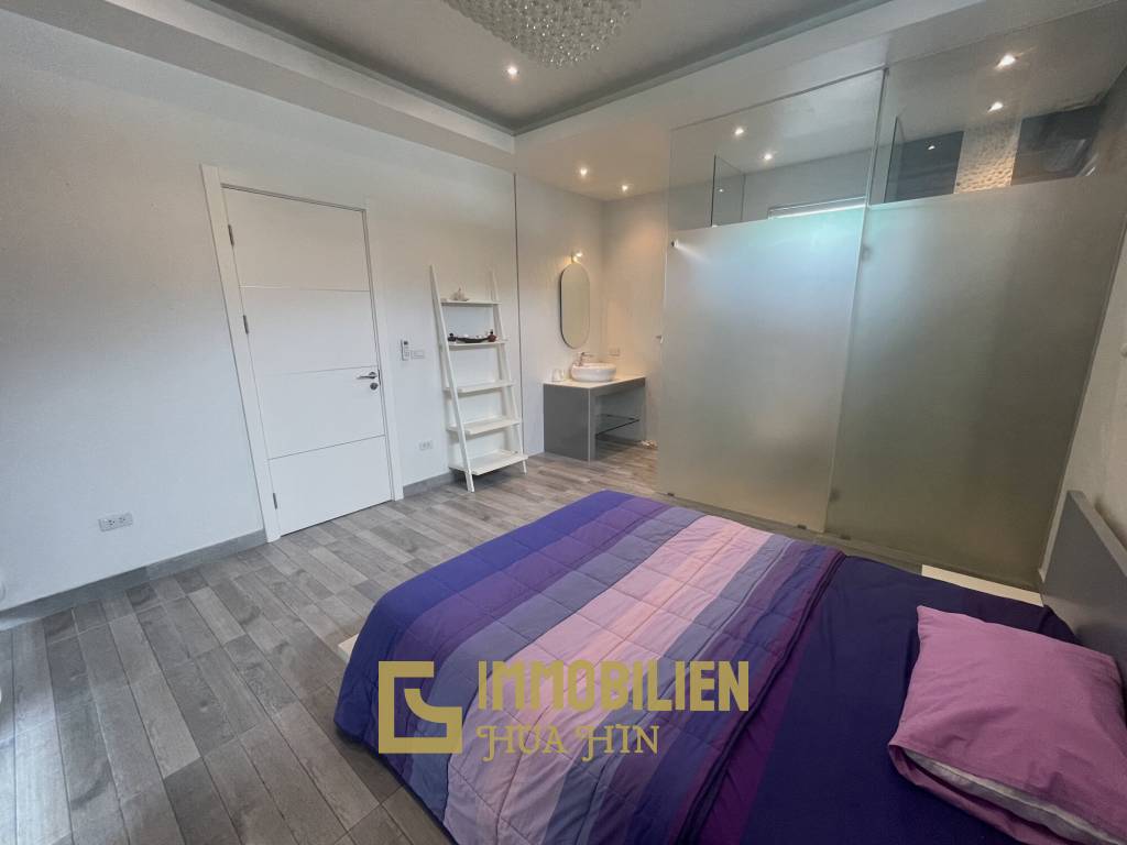Orchid Paradise Homes: Современная вилла с бассейном