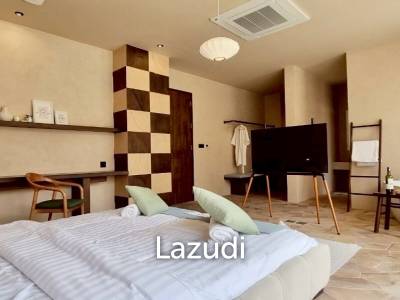 5 Bedrooms 4 Bathrooms 400 SQ.M. Villa Barrera