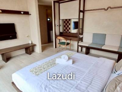 5 Bedrooms 4 Bathrooms 400 SQ.M. Villa Barrera