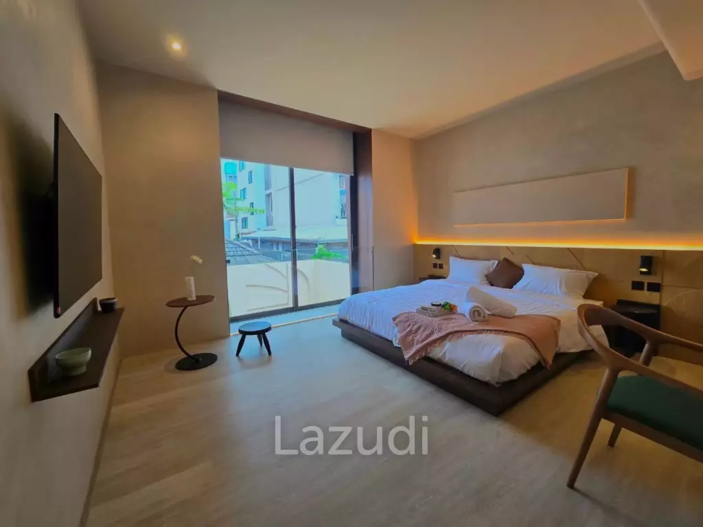 5 Bedrooms 6 Bathrooms 400 SQ.M. Villa Barrera