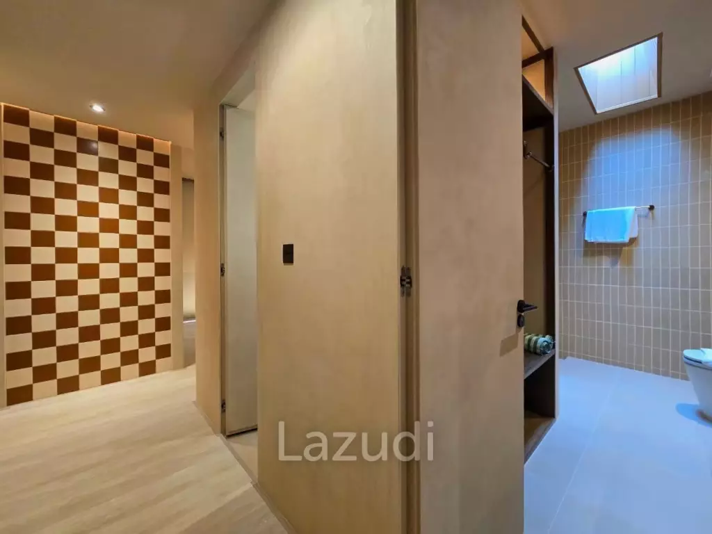 5 Bedrooms 6 Bathrooms 400 SQ.M. Villa Barrera