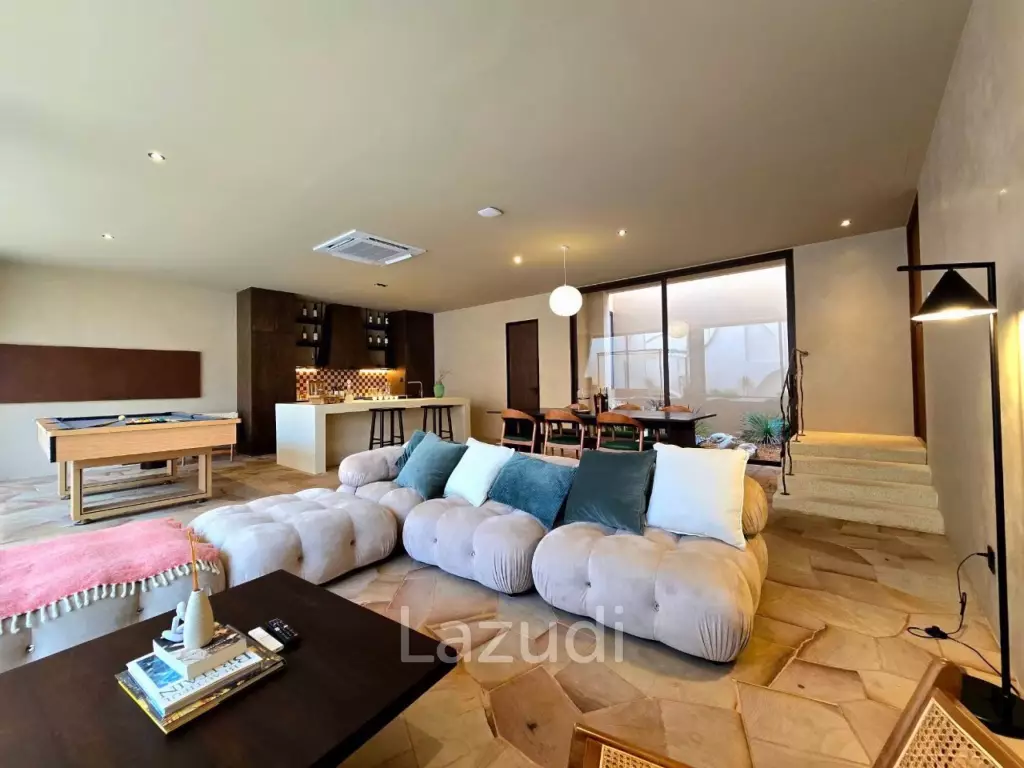 5 Bedrooms 6 Bathrooms 400 SQ.M. Villa Barrera