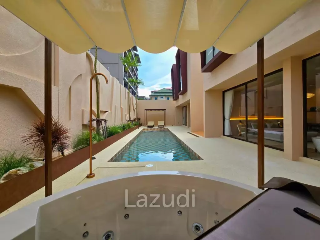 5 Bedrooms 6 Bathrooms 400 SQ.M. Villa Barrera