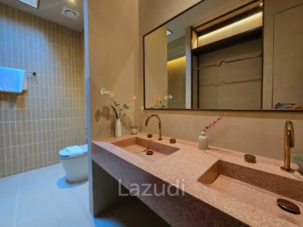 5 Bedrooms 6 Bathrooms 400 SQ.M. Villa Barrera