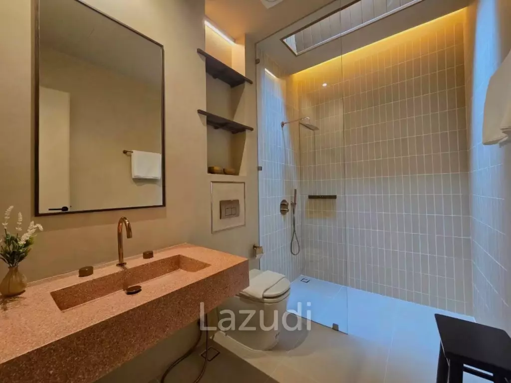 5 Bedrooms 6 Bathrooms 400 SQ.M. Villa Barrera