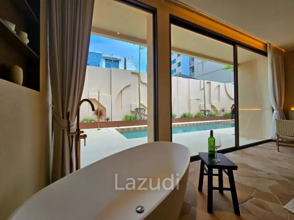 5 Bedrooms 6 Bathrooms 400 SQ.M. Villa Barrera