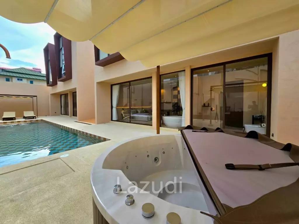 5 Bedrooms 6 Bathrooms 400 SQ.M. Villa Barrera