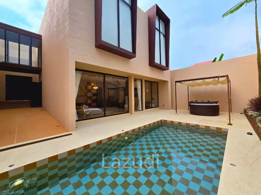 5 Bedrooms 6 Bathrooms 400 SQ.M. Villa Barrera