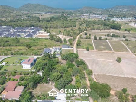 LAND FOR SALE 4 RAI IN HIN LEK FAI WITH SINGLE HOUSE