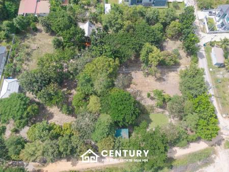 LAND FOR SALE 4 RAI IN HIN LEK FAI WITH SINGLE HOUSE