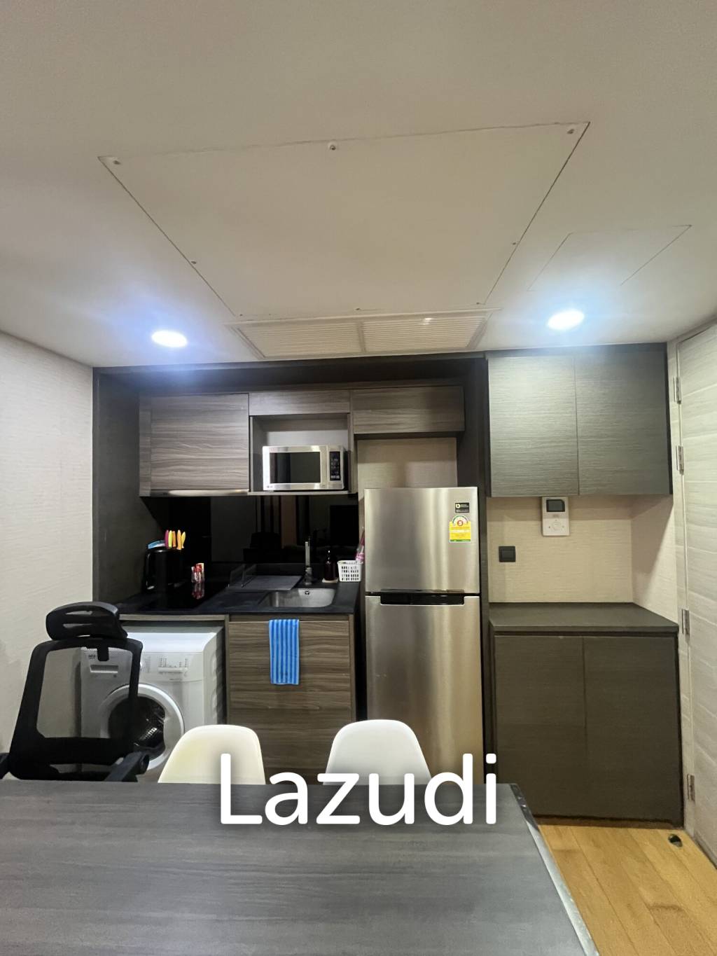 1 Bedroom 1 Bathroom 35 SQ.M Klass Condo Langsuan