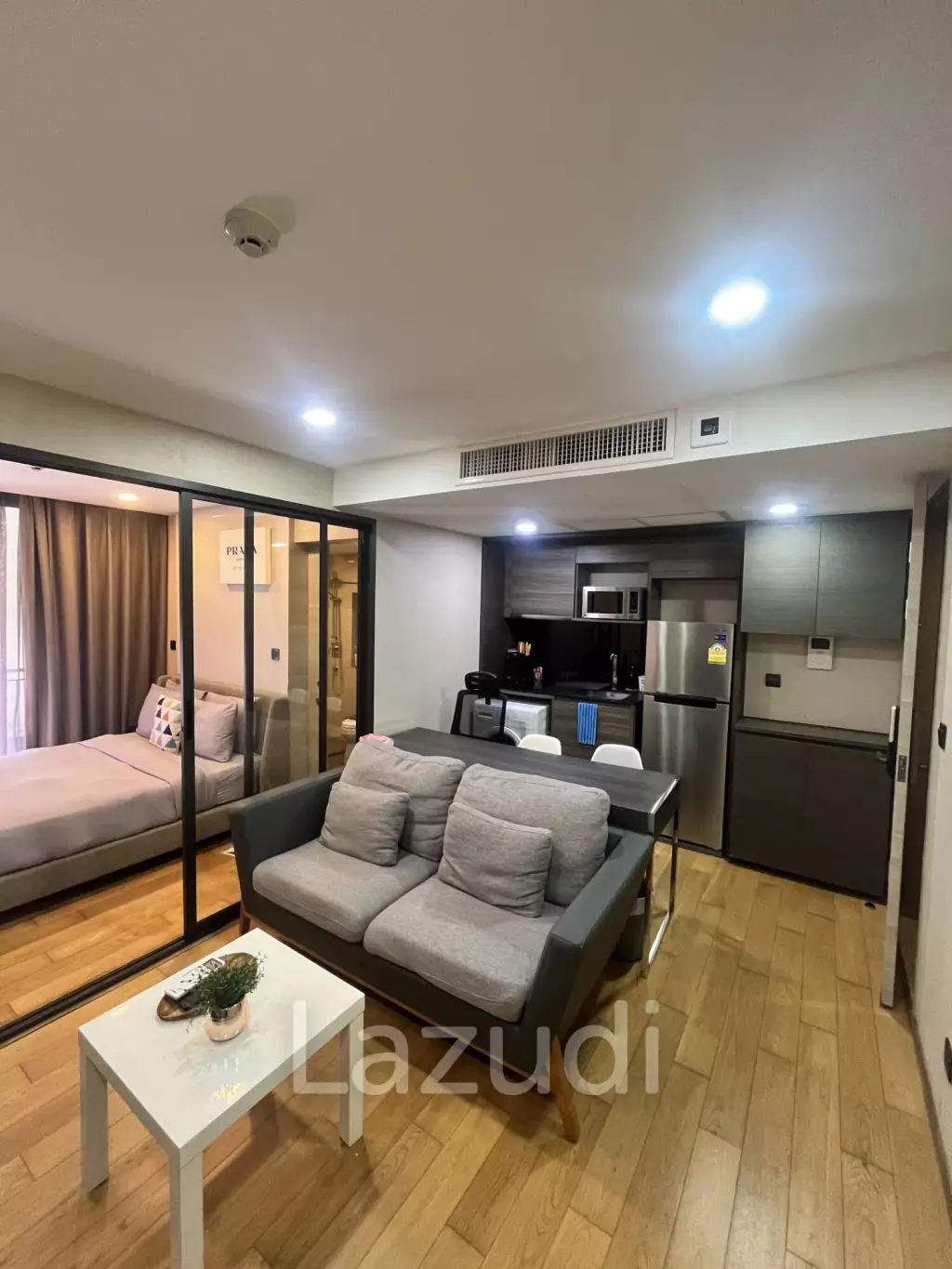 1 Bedroom 1 Bathroom 35 SQ.M Klass Condo Langsuan