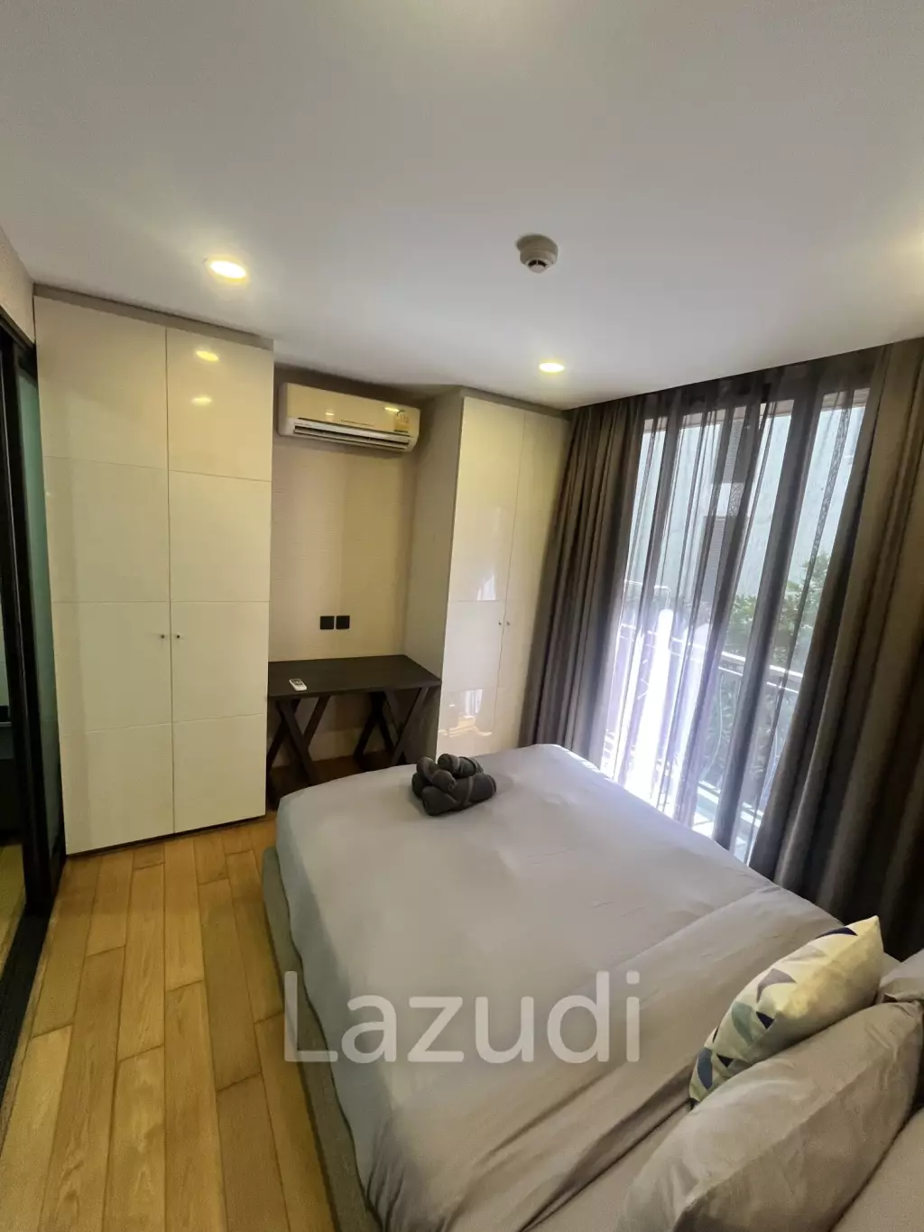 1 Bedroom 1 Bathroom 35 SQ.M Klass Condo Langsuan