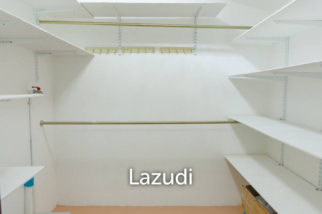 TROPICAL GARDEN : Thai Style 4 Bed Pool Villa for Sale