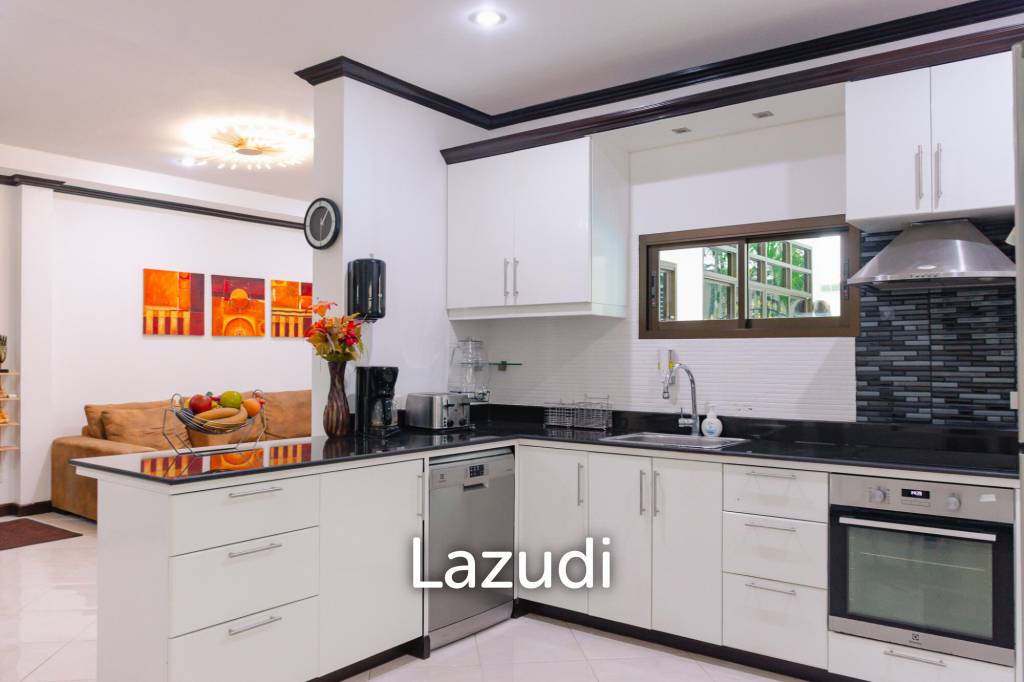 TROPICAL GARDEN : Thai Style 4 Bed Pool Villa for Sale