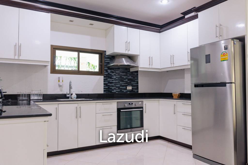 TROPICAL GARDEN : Thai Style 4 Bed Pool Villa for Sale