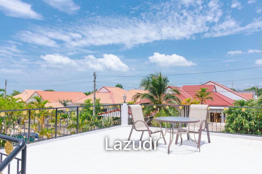 TROPICAL GARDEN : Thai Style 4 Bed Pool Villa for Sale