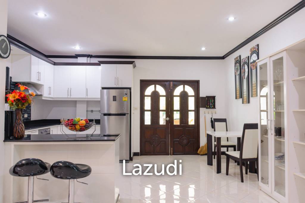 TROPICAL GARDEN : Thai Style 4 Bed Pool Villa for Sale