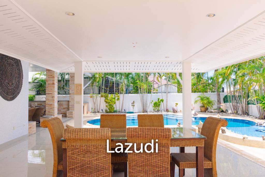 TROPICAL GARDEN : Thai Style 4 Bed Pool Villa for Sale