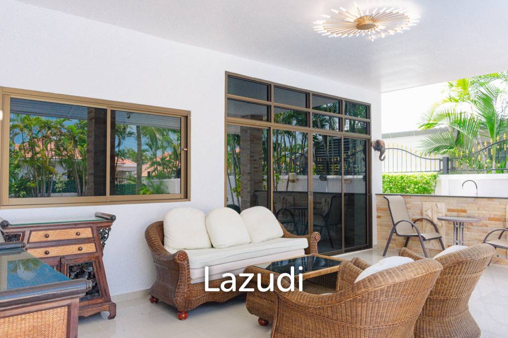 TROPICAL GARDEN : Thai Style 4 Bed Pool Villa for Sale