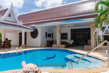TROPICAL GARDEN : Thai Style 4 Bed Pool Villa for Sale