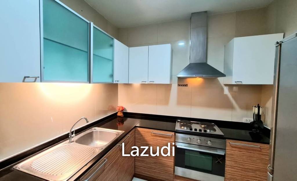 2 bedrooms, 1 bathroom 160  Sq.m. at Piyathip Place
