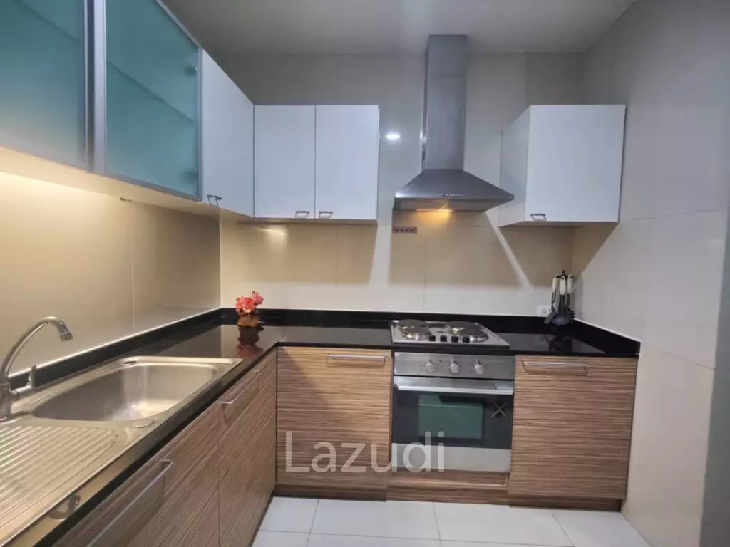 2 bedrooms, 1 bathroom 160  Sq.m. at Piyathip Place