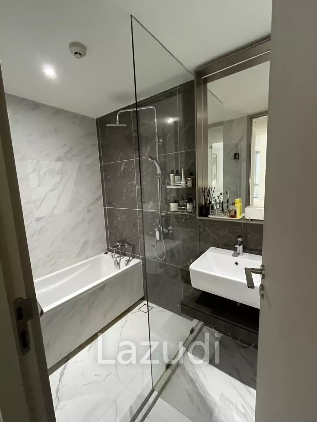 1 Bedroom 1 Bathroom 37 Sq.m Fynn Asoke