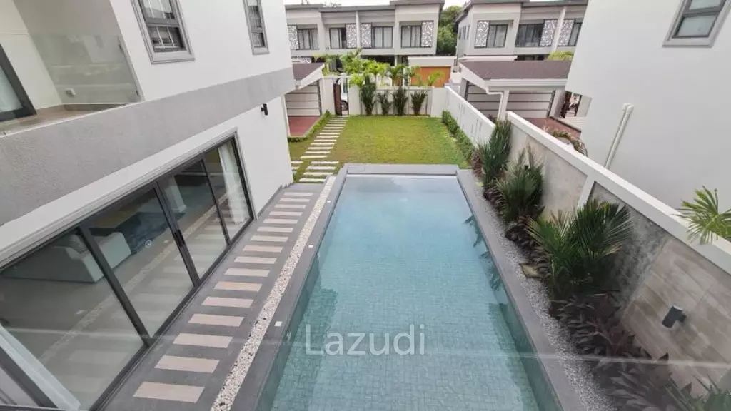 4 Beds 5 Baths 300 SQ.M. Serenity Jomtien Villas
