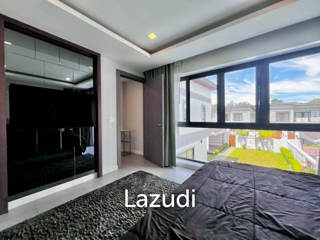 4 Beds 5 Baths 300 SQ.M. Serenity Jomtien Villas