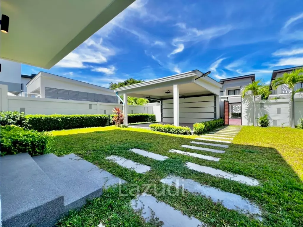 4 Beds 5 Baths 300 SQ.M. Serenity Jomtien Villas