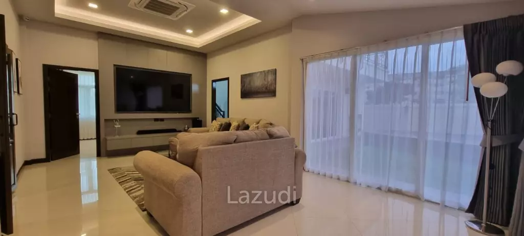 4 Beds 5 Baths 240 SQ.M. Villa In Holiday Garden Resort