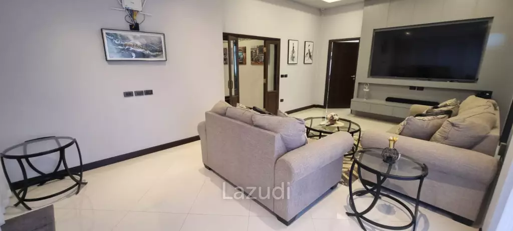 4 Beds 5 Baths 240 SQ.M. Villa In Holiday Garden Resort