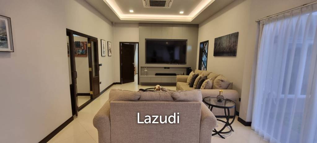 4 Beds 5 Baths 240 SQ.M. Villa In Holiday Garden Resort