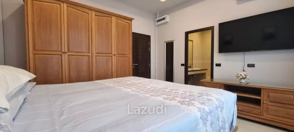 4 Beds 5 Baths 240 SQ.M. Villa In Holiday Garden Resort