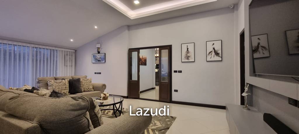 4 Beds 5 Baths 240 SQ.M. Villa In Holiday Garden Resort