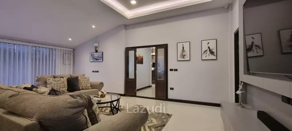 4 Beds 5 Baths 240 SQ.M. Villa In Holiday Garden Resort