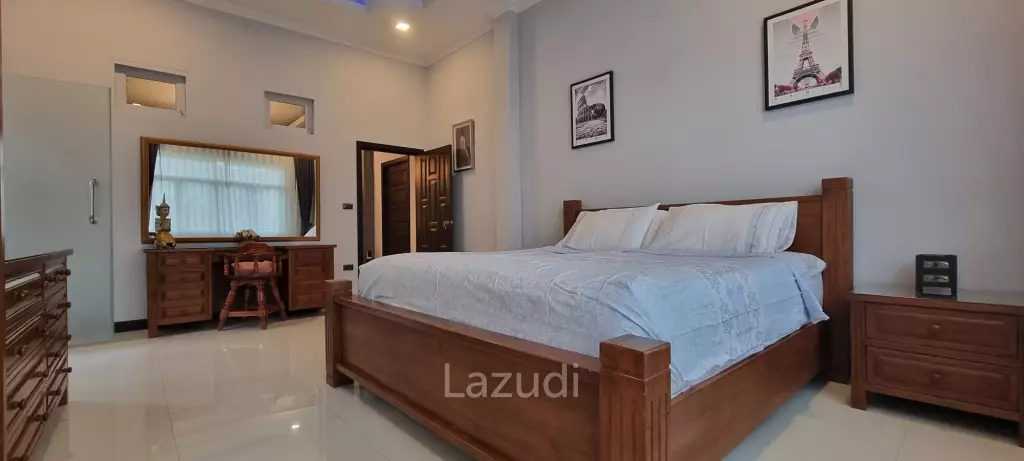 4 Beds 5 Baths 240 SQ.M. Villa In Holiday Garden Resort