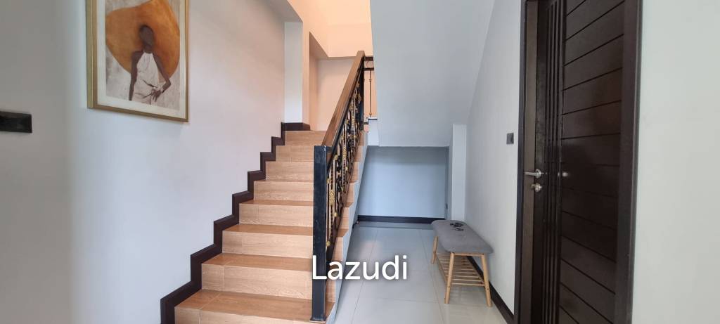 4 Beds 5 Baths 240 SQ.M. Villa In Holiday Garden Resort