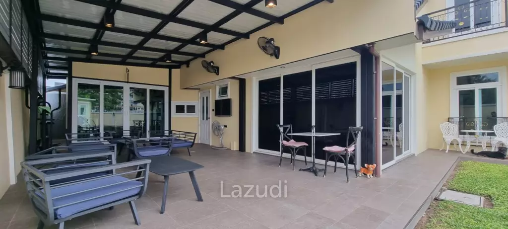 4 Beds 5 Baths 240 SQ.M. Villa In Holiday Garden Resort