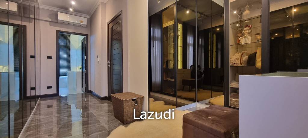 4 Beds 5 Baths 240 SQ.M. Villa In Holiday Garden Resort