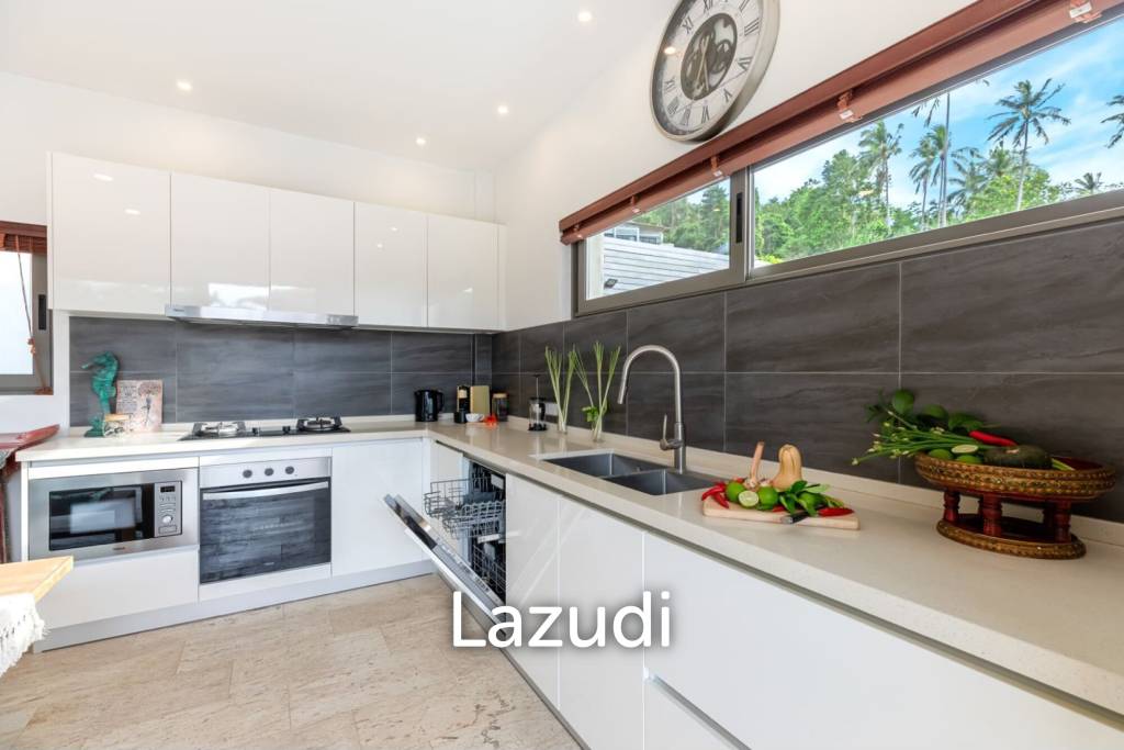 Modern 3-Bed Balinese Style Villa In Mae Nam