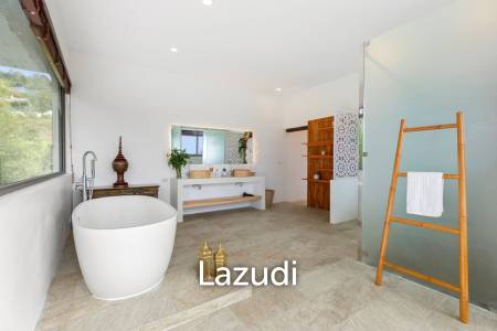 Modern 3-Bed Balinese Style Villa In Mae Nam