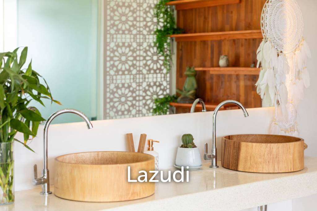 Modern 3-Bed Balinese Style Villa In Mae Nam